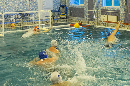 OJSC Severneftegazprom Holds a Water Polo Competition